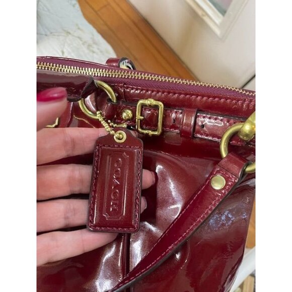 THIS IITEM HAS SOLD Vintage Coach Madison Patent Satchel – Y2K It Girl Energy - Picture 6 of 8